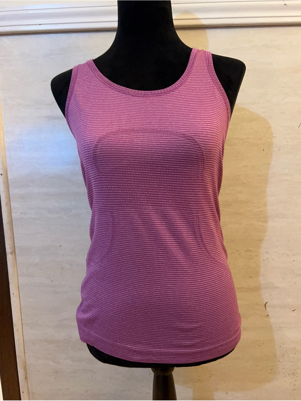 Lululemon Swiftly Speed
Racerback *Shine